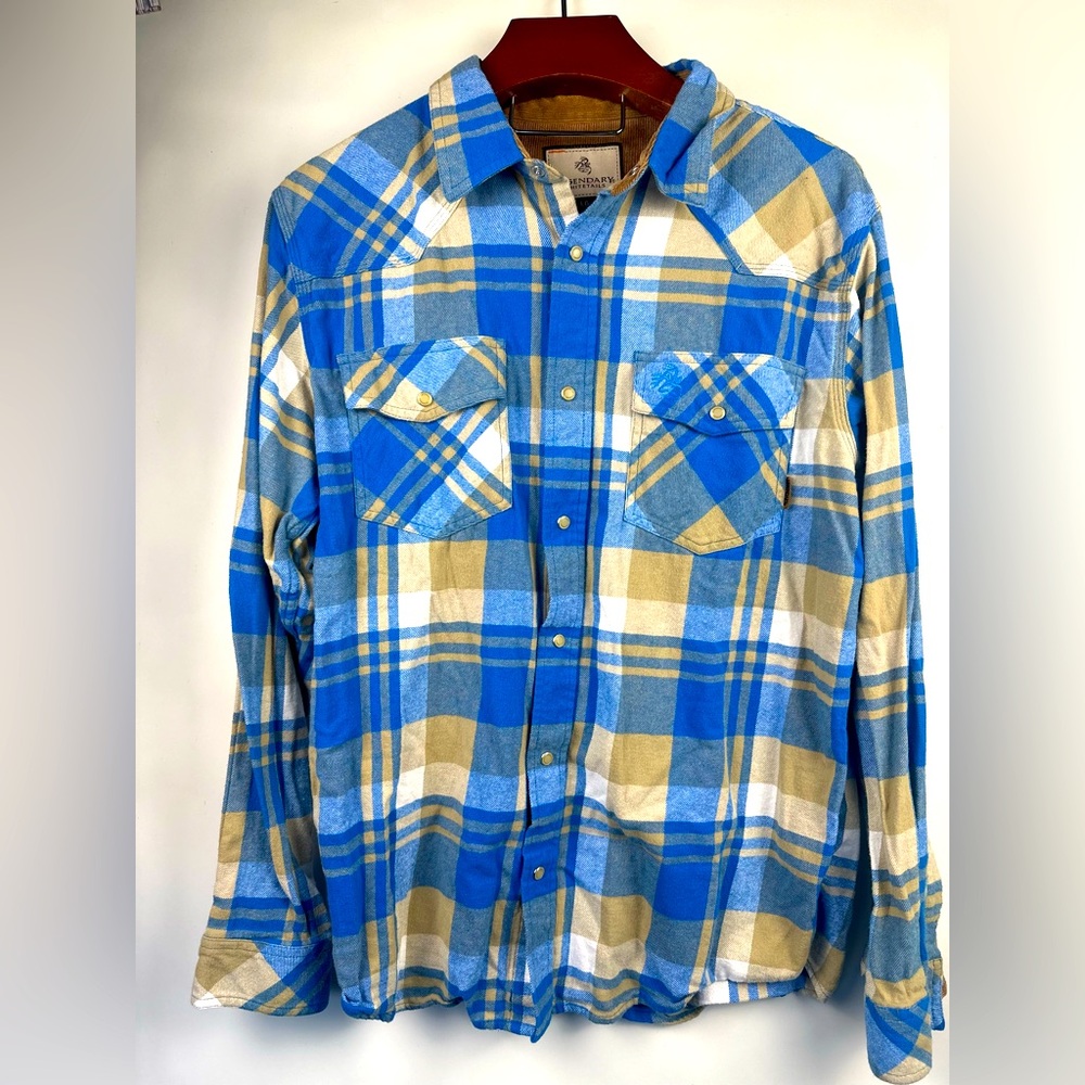 Legendary Whitetails Men’s ShirtThe Original Buck Camp Long Sleeve Flannel
